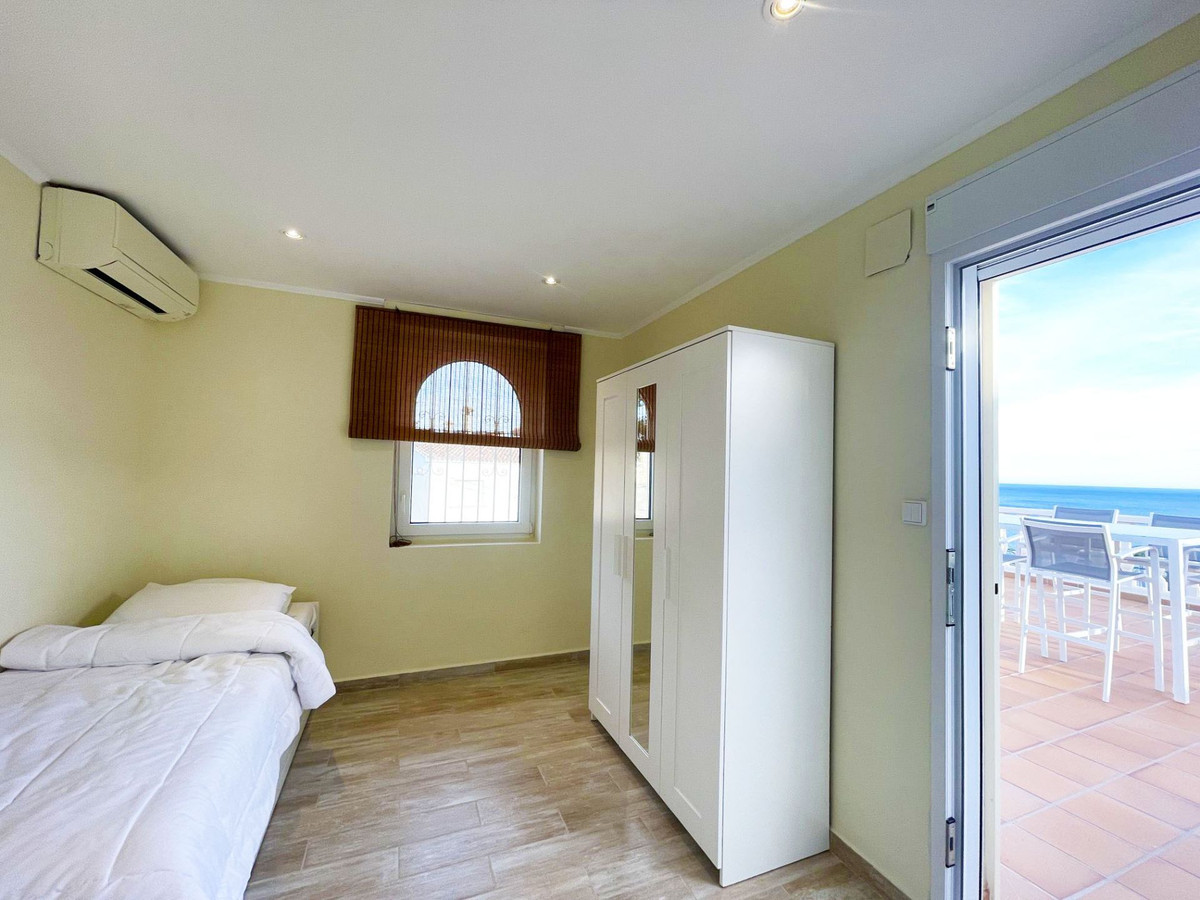 6 Bed Townhouse for sale in Calpe Costa Blanca, Alicante, Spain
