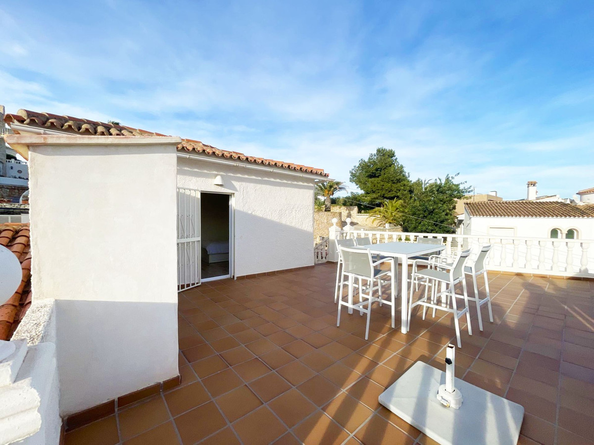 6 Bed Townhouse for sale in Calpe Costa Blanca, Alicante, Spain