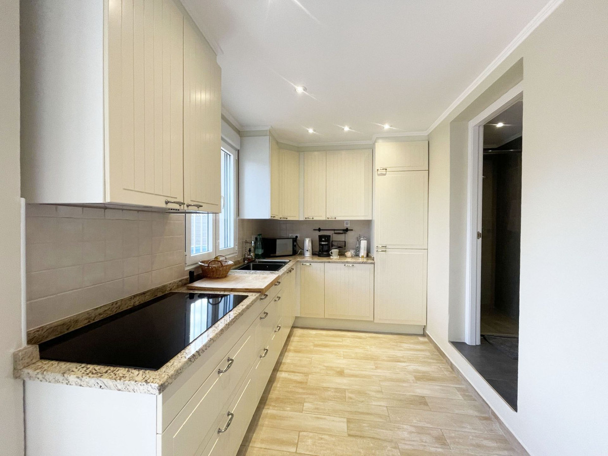 6 Bed Townhouse for sale in Calpe Costa Blanca, Alicante, Spain