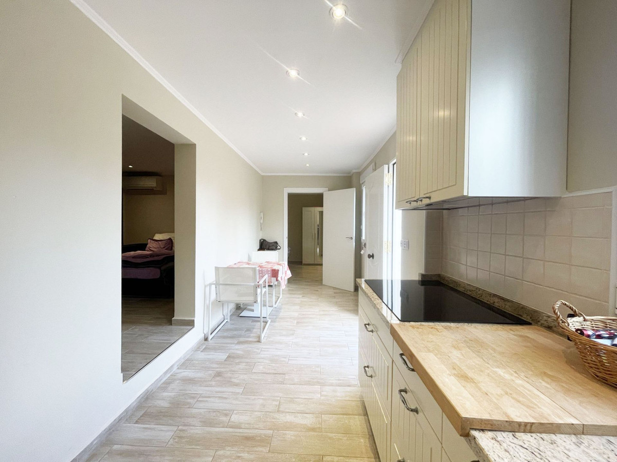 6 Bed Townhouse for sale in Calpe Costa Blanca, Alicante, Spain