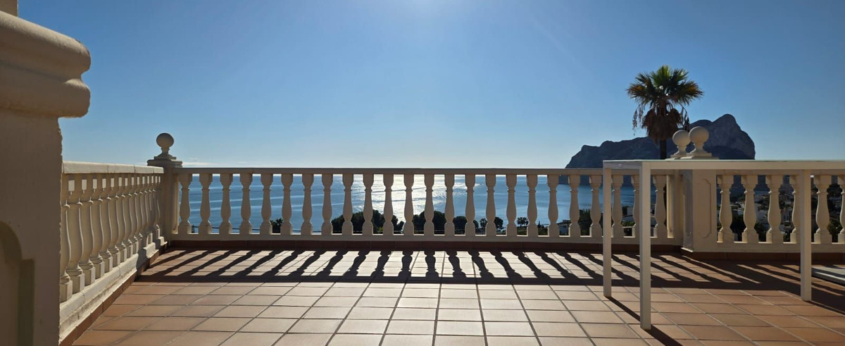 6 Bed Townhouse for sale in Calpe Costa Blanca, Alicante, Spain