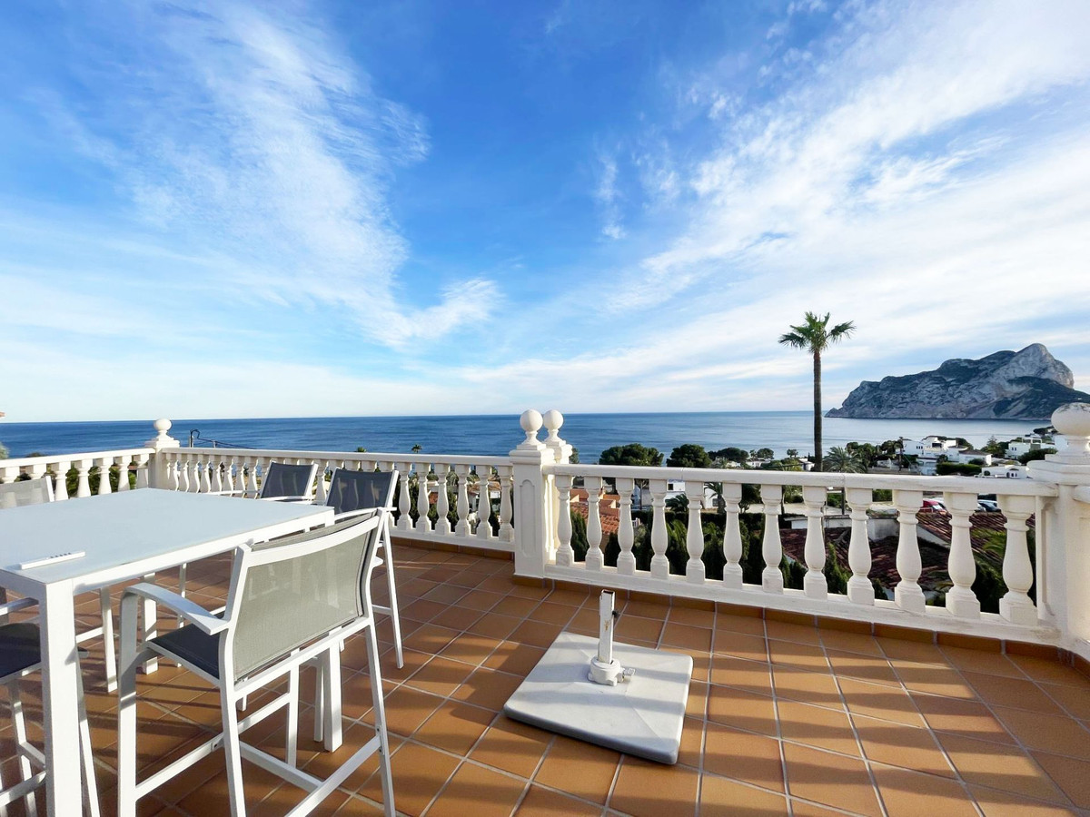 6 Bed Townhouse for sale in Calpe Costa Blanca, Alicante, Spain