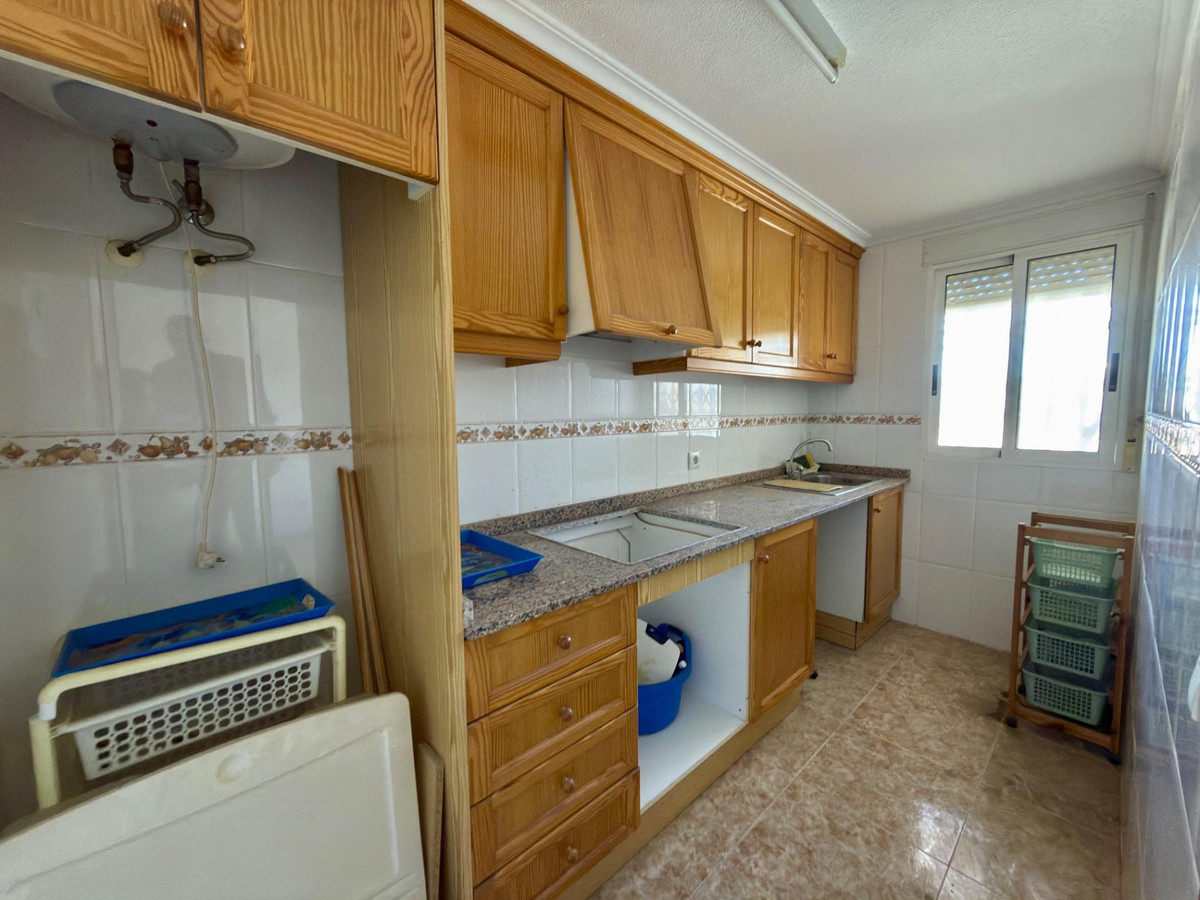Se vende Apartamento Planta Media de 3 dormitorios en Costa Blanca, Alicante, España
