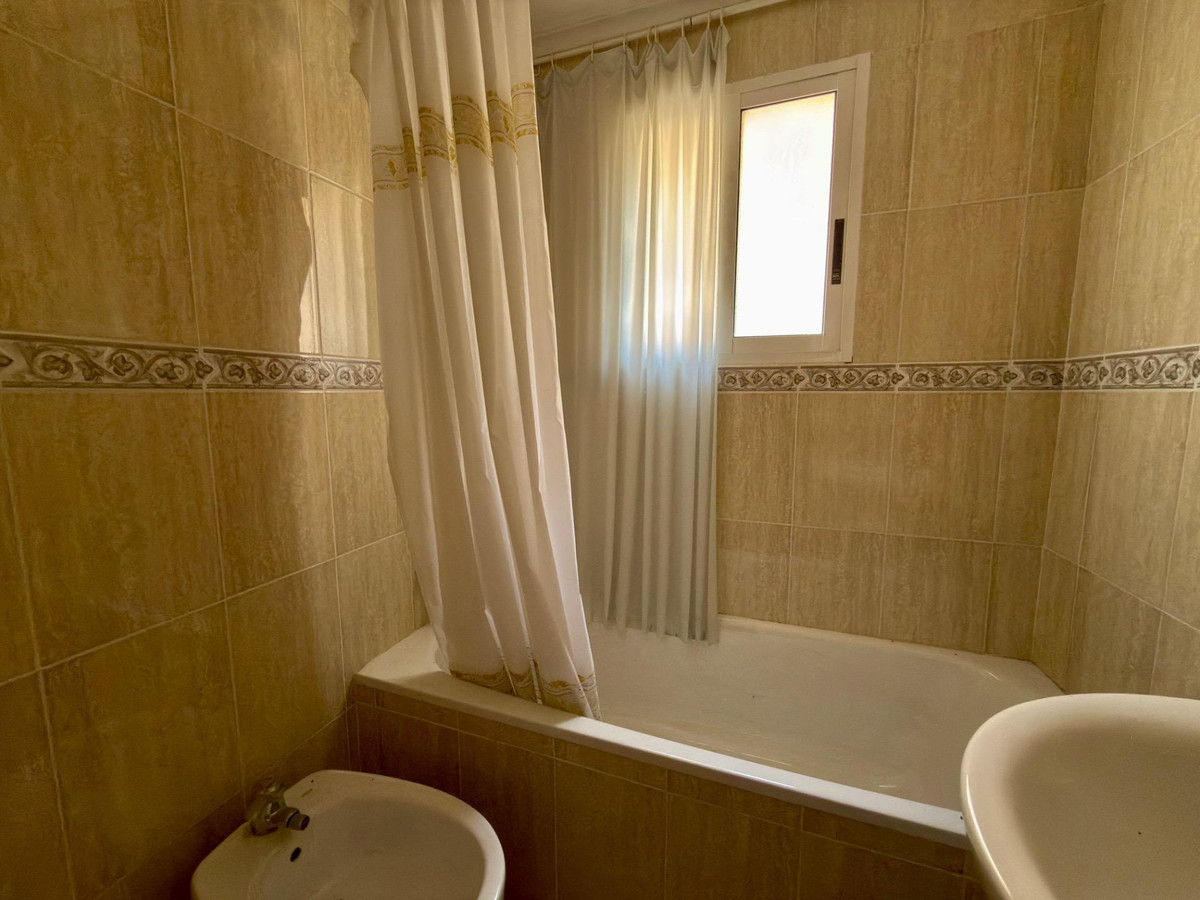 Se vende Apartamento Planta Media de 3 dormitorios en Costa Blanca, Alicante, España