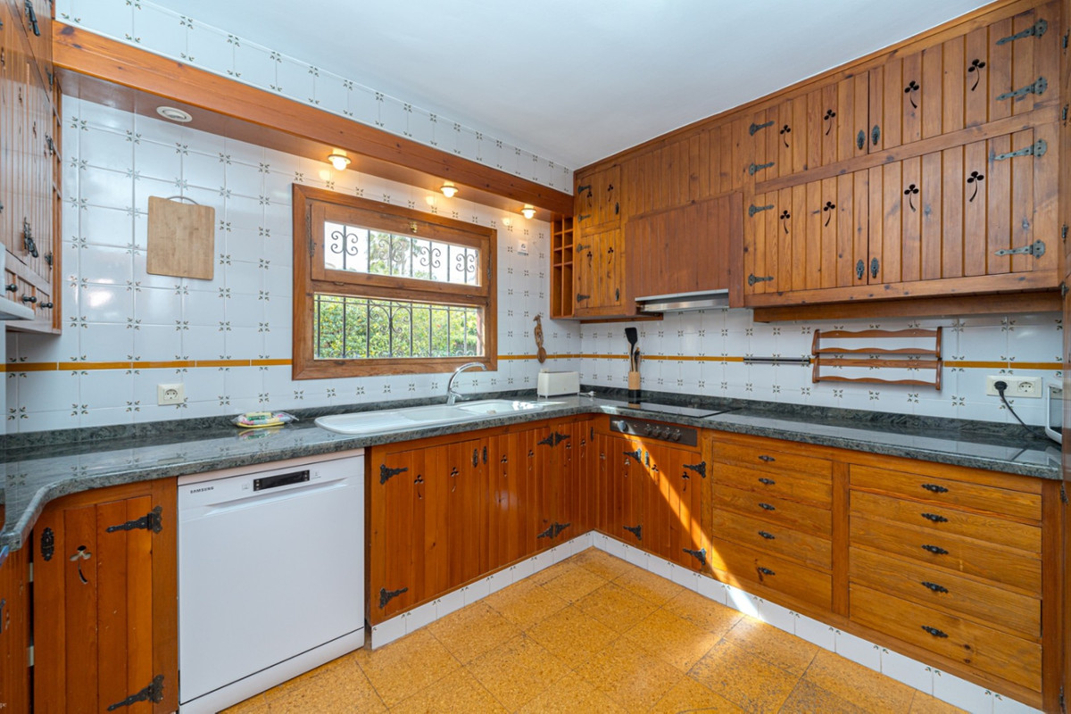 5 Bed Townhouse for sale in Javea Costa Blanca, Alicante, Spain
