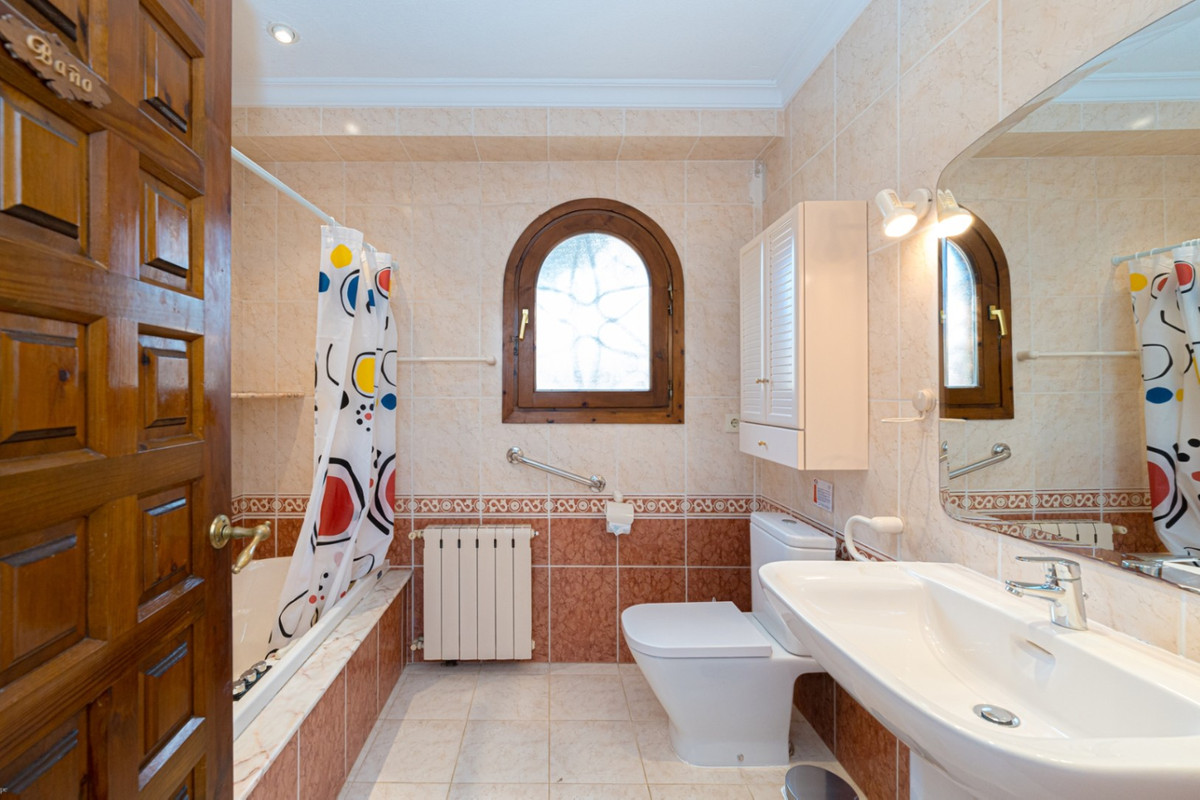 5 Bed Townhouse for sale in Javea Costa Blanca, Alicante, Spain