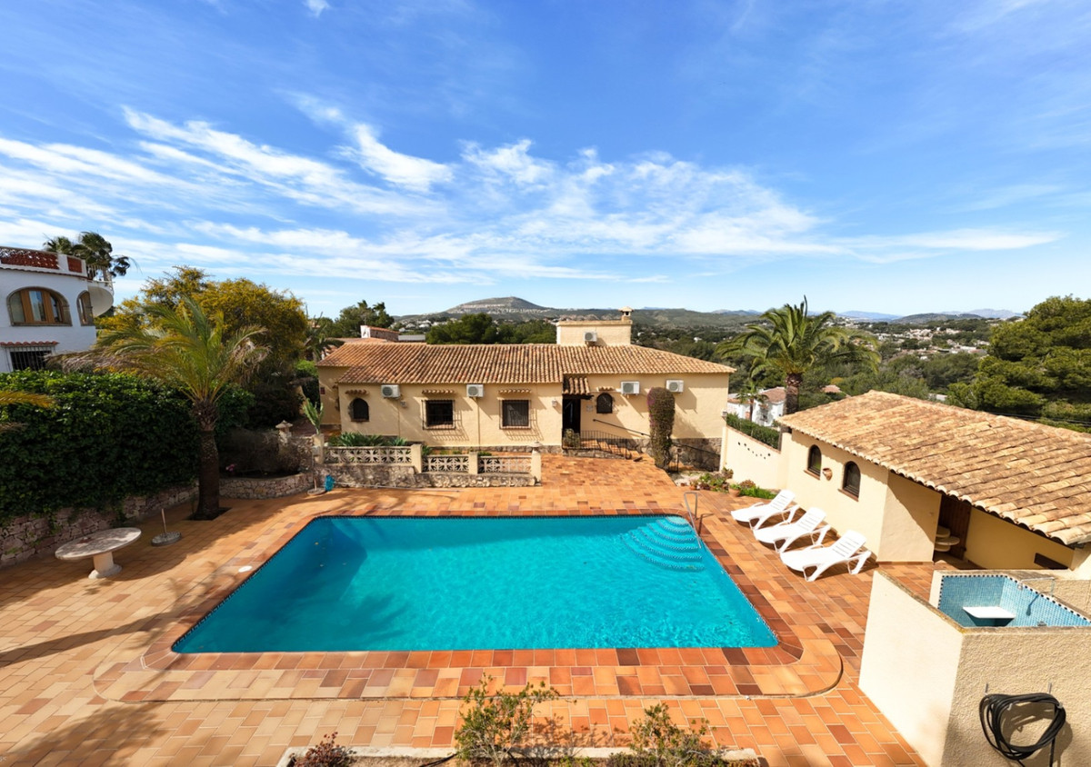 5 Bed Townhouse for sale in Javea Costa Blanca, Alicante, Spain