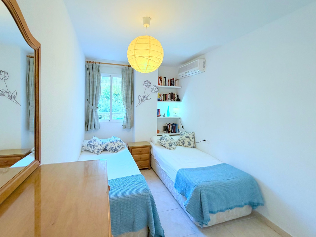 Se vende Apartamento Planta Baja de 3 dormitorios en Costa Blanca, Alicante, España