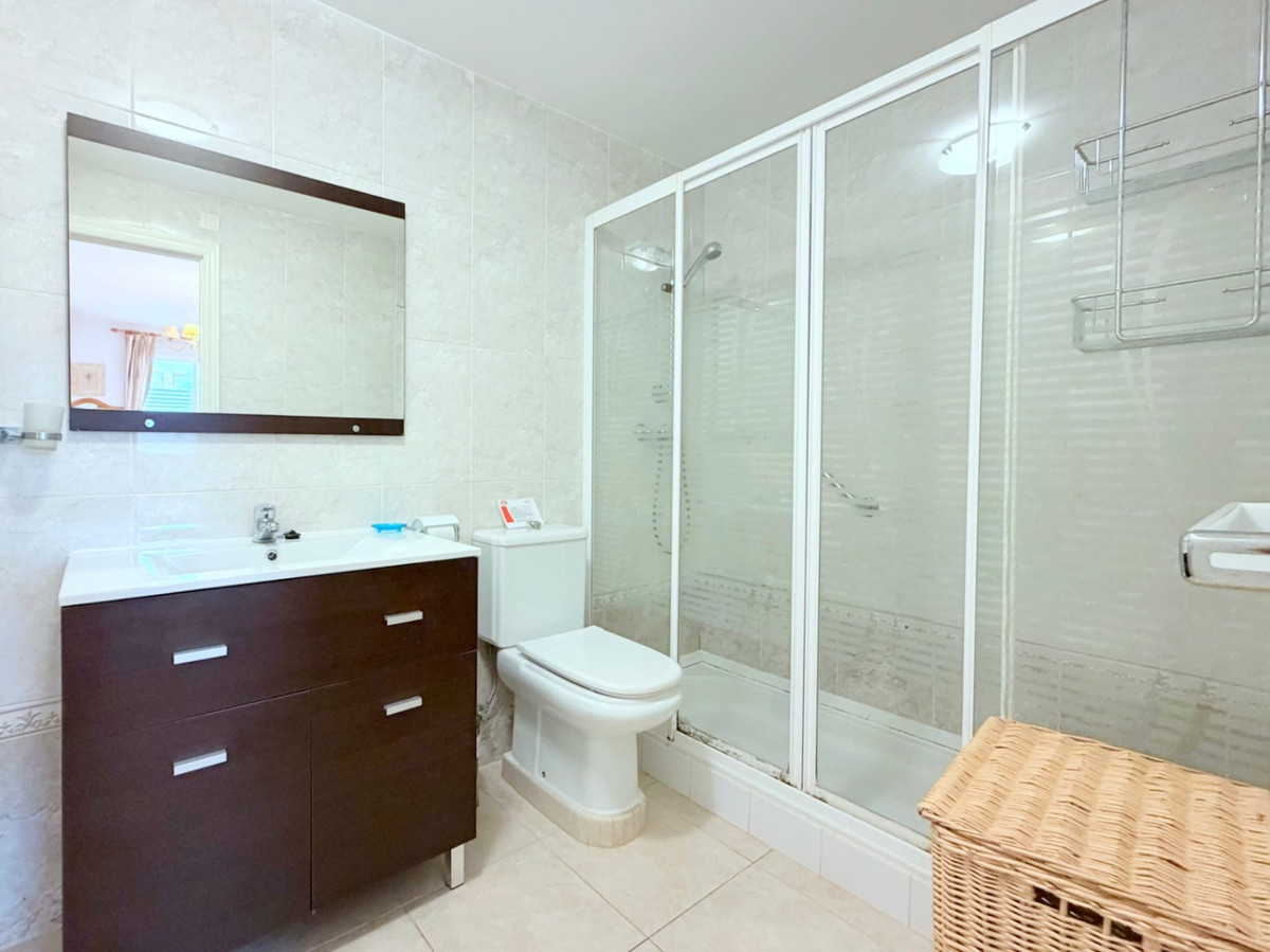 Se vende Apartamento Planta Baja de 3 dormitorios en Costa Blanca, Alicante, España