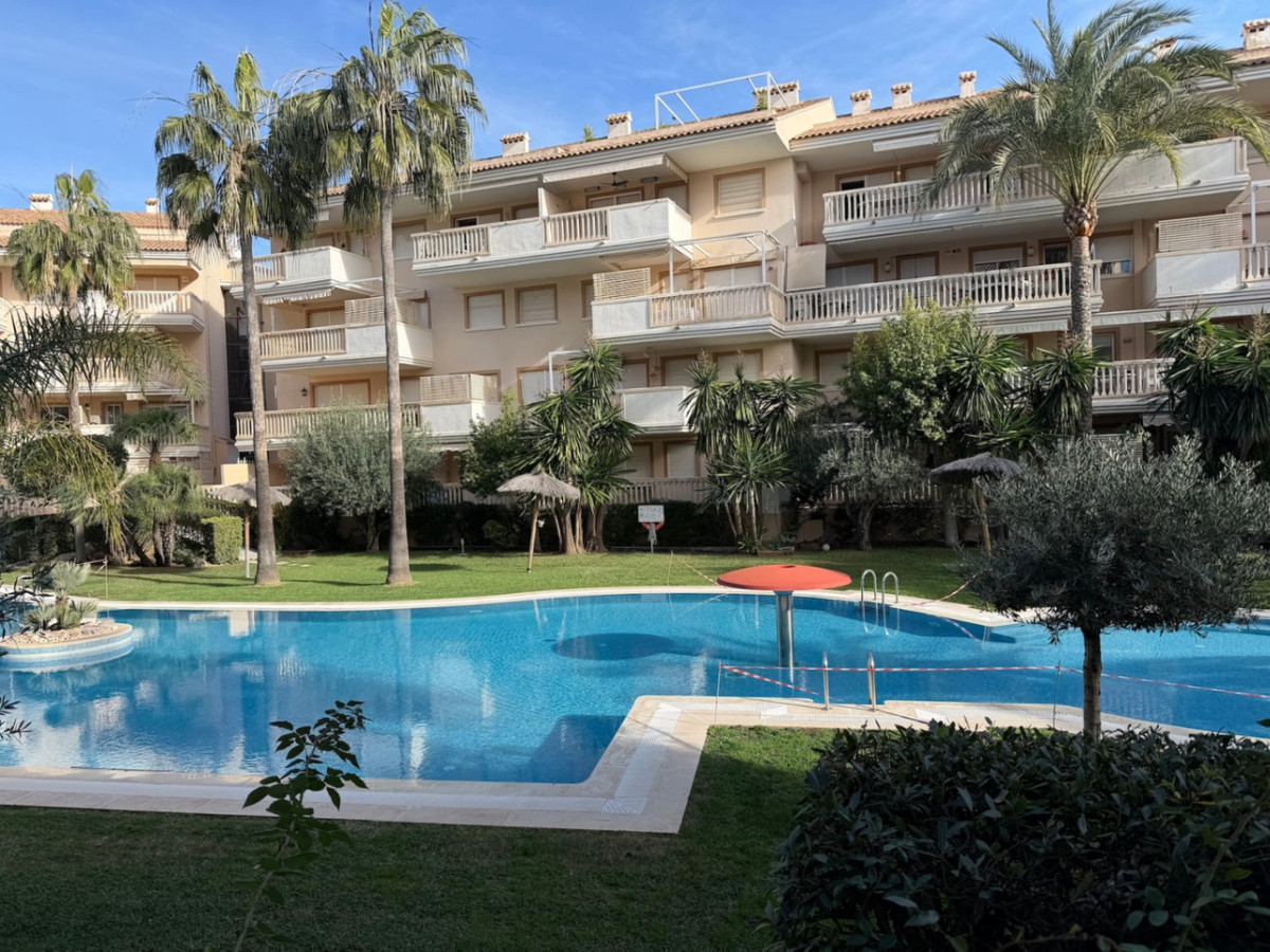 Se vende Apartamento Planta Baja de 3 dormitorios en Costa Blanca, Alicante, España