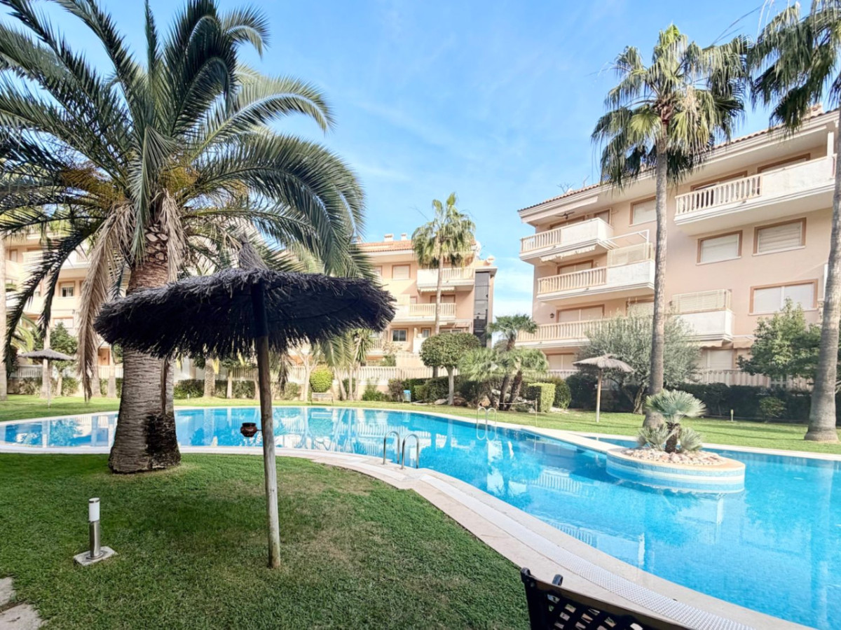 Se vende Apartamento Planta Baja de 3 dormitorios en Costa Blanca, Alicante, España