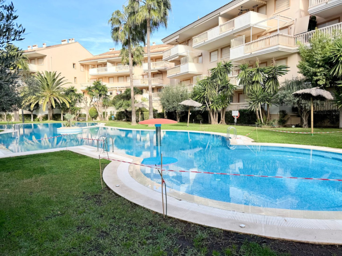 Se vende Apartamento Planta Baja de 3 dormitorios en Costa Blanca, Alicante, España