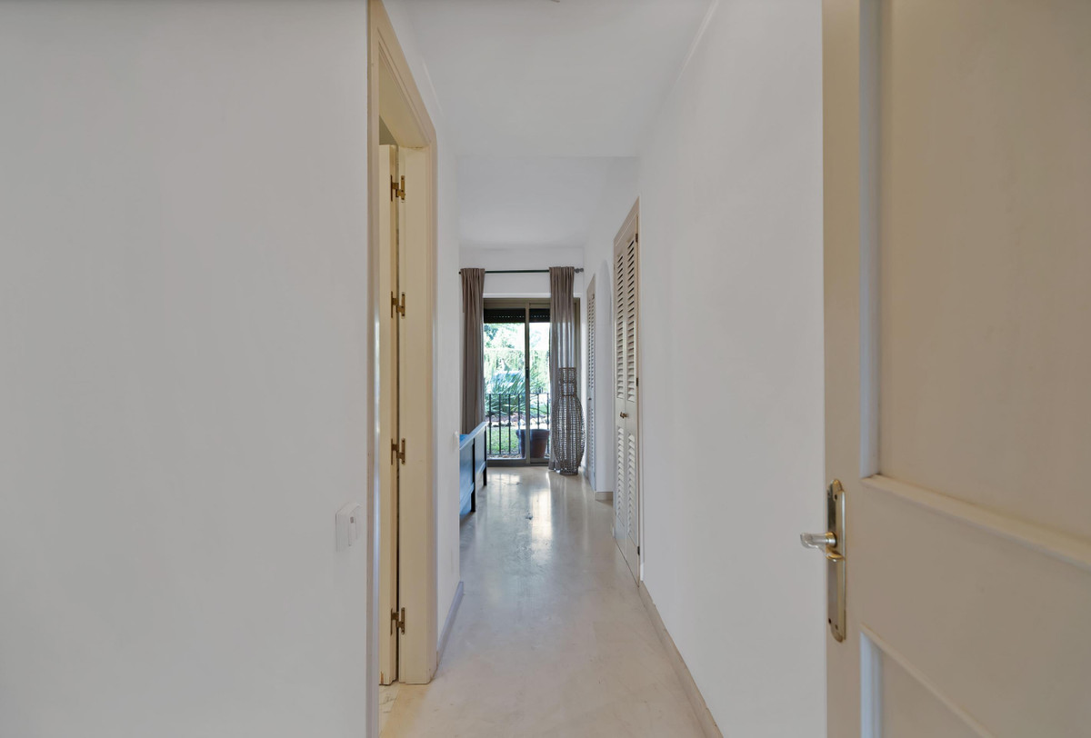 2 Bed Apartment for sale in Estepona Costa Del Sol, Málaga, Spain