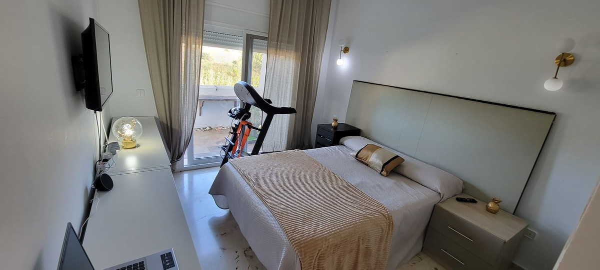 2 Bed Apartment for sale in Puerto Banús Costa Del Sol, Málaga, Spain
