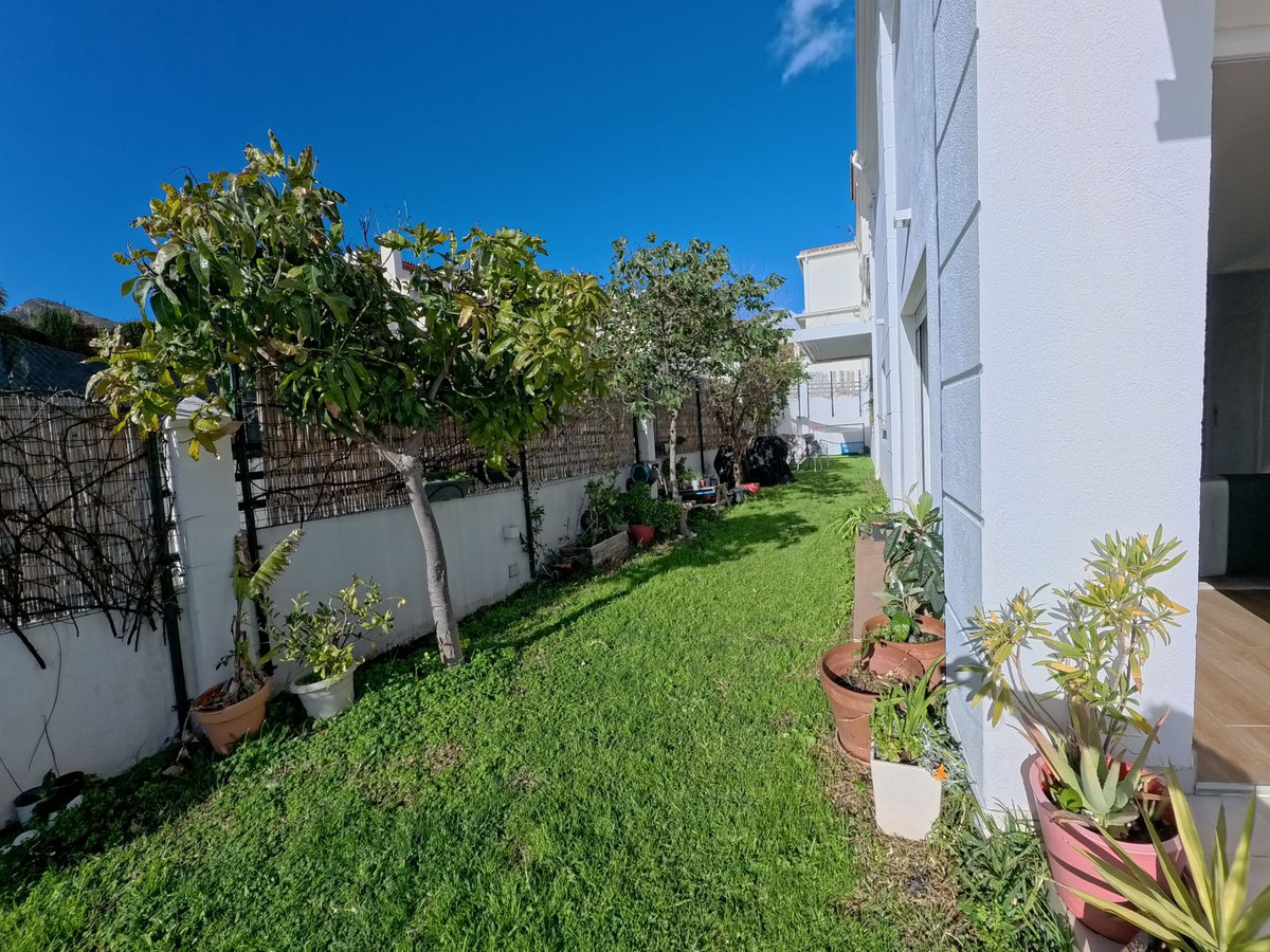 4 Bed Townhouse for sale in Benalmadena Costa Del Sol, Málaga, Spain
