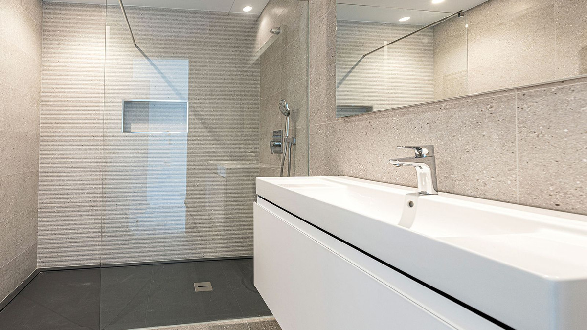 Se vende Villa - Chalet de 5 dormitorios en Costa Del Sol, Málaga, España
