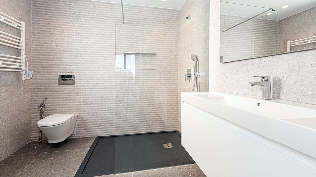 Se vende Villa - Chalet de 5 dormitorios en Costa Del Sol, Málaga, España