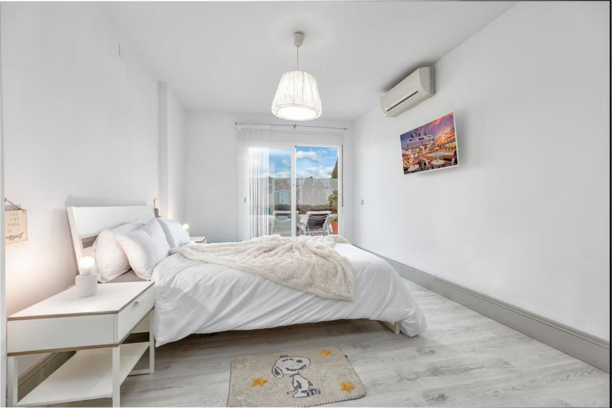 2 Bed Apartment for sale in Nueva Andalucía Costa Del Sol, Málaga, Spain