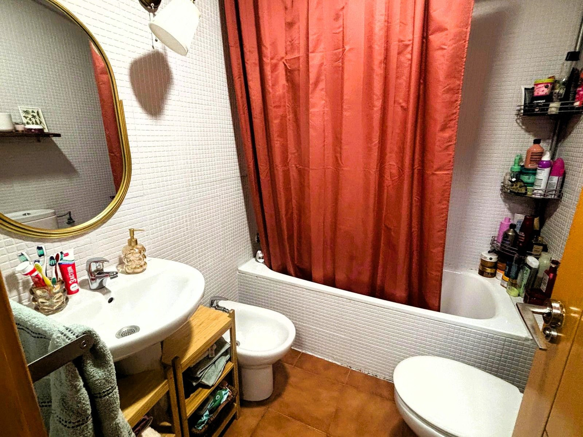 3 Bed Apartment for sale in Málaga Costa Del Sol, Málaga, Spain