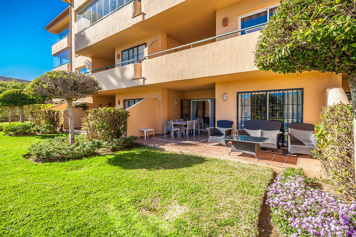 2 Bed Apartment for sale in Elviria Costa Del Sol, Málaga, Spain
