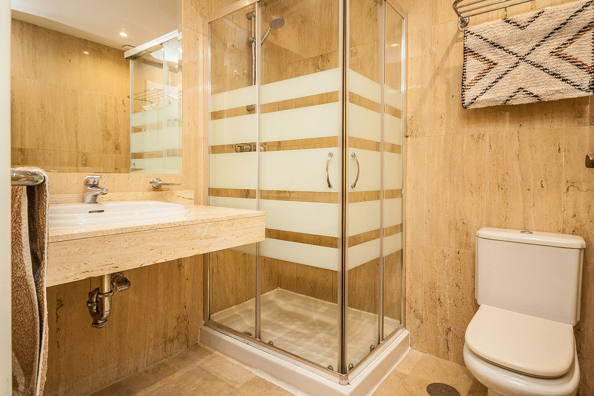 2 Bed Apartment for sale in Elviria Costa Del Sol, Málaga, Spain
