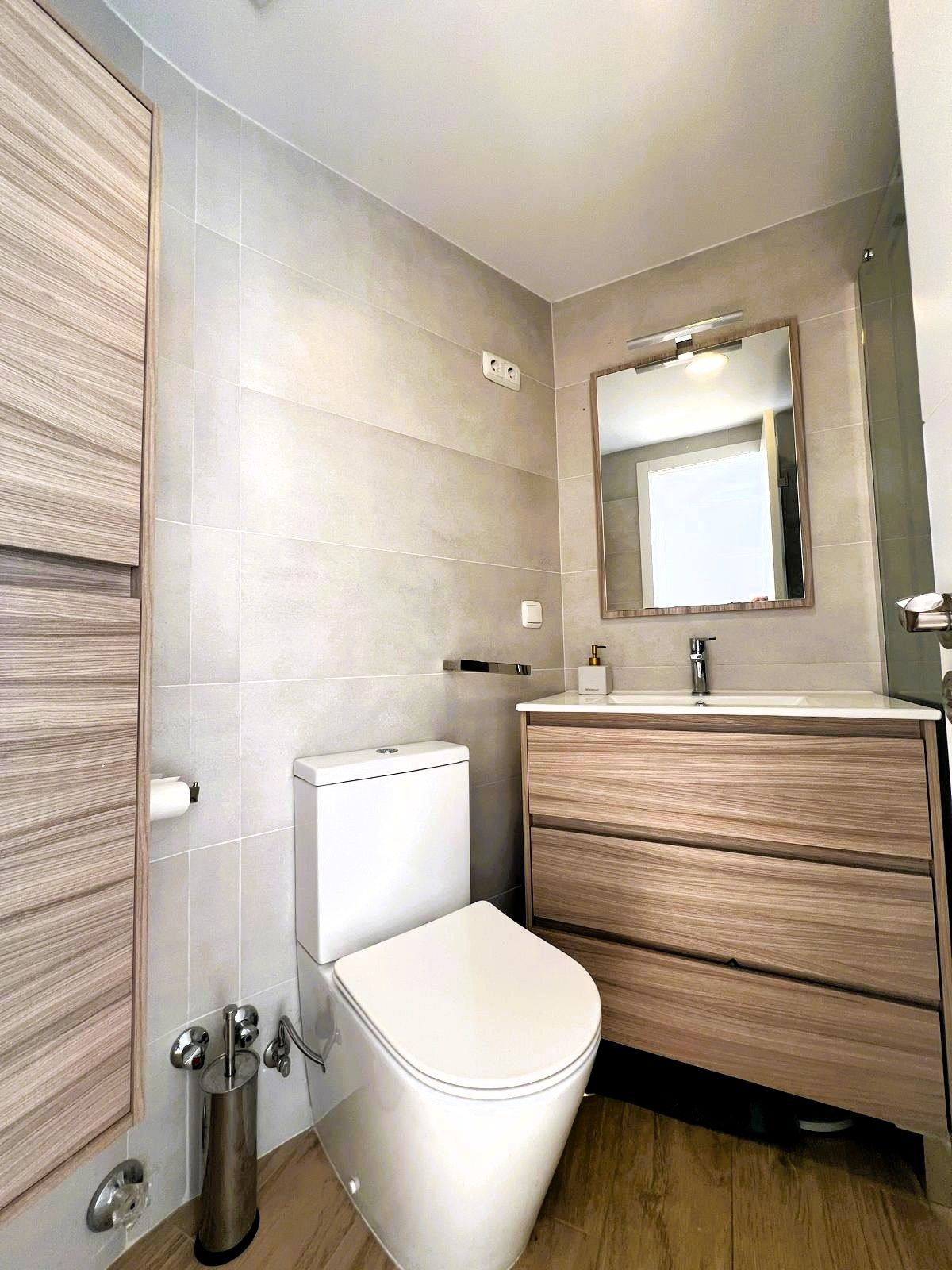 1 Bed Apartment for sale in Calahonda Costa Del Sol, Málaga, Spain