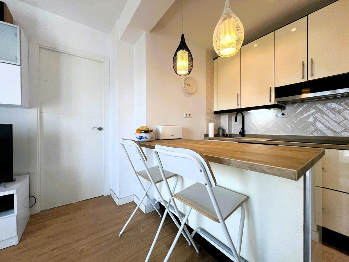 1 Bed Apartment for sale in Calahonda Costa Del Sol, Málaga, Spain