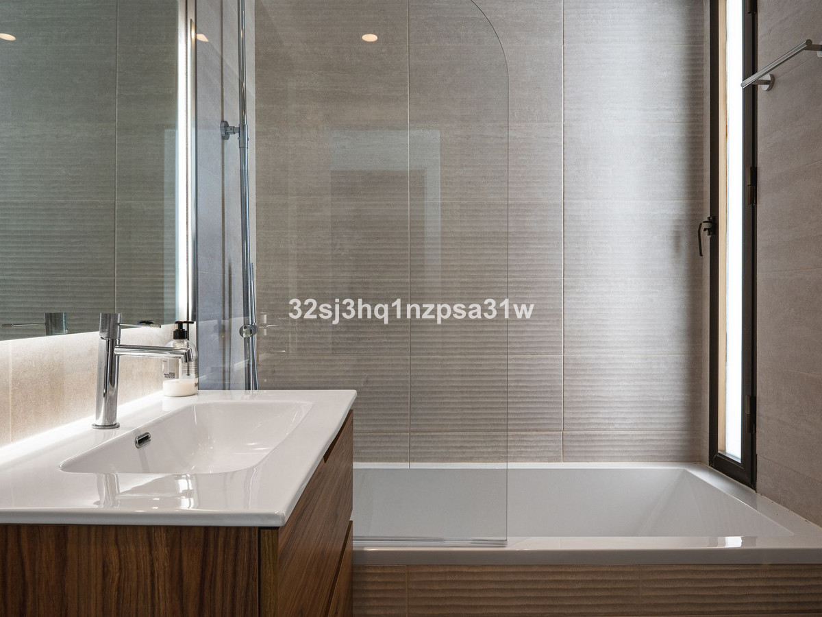 3 Bed Apartment for sale in Nueva Andalucía Costa Del Sol, Málaga, Spain