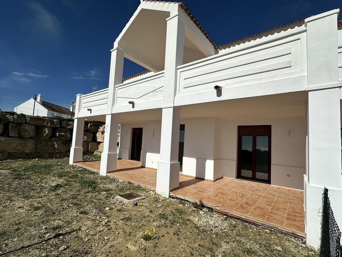 3 Bed Townhouse for sale in Doña Julia Costa Del Sol, Málaga, Spain