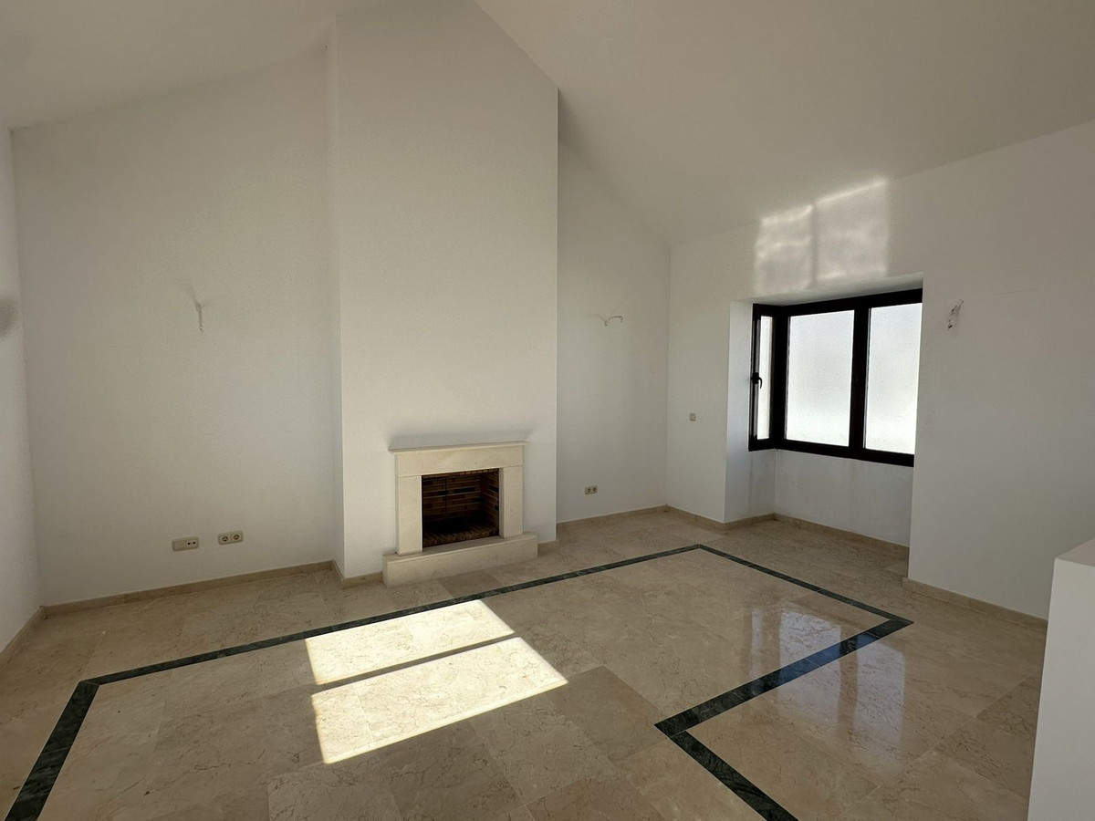 3 Bed Townhouse for sale in Doña Julia Costa Del Sol, Málaga, Spain