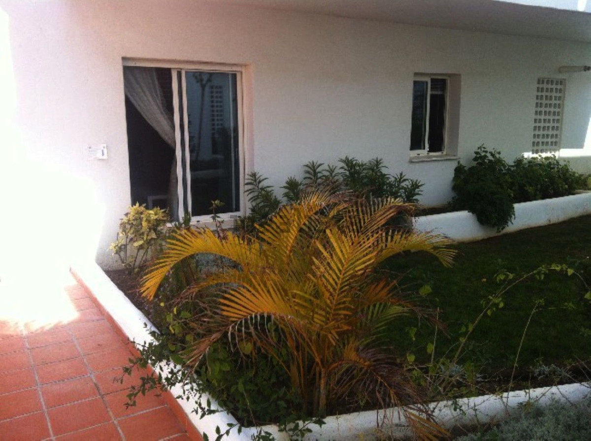 2 Bed Apartment for sale in Valle Romano Costa Del Sol, Málaga, Spain