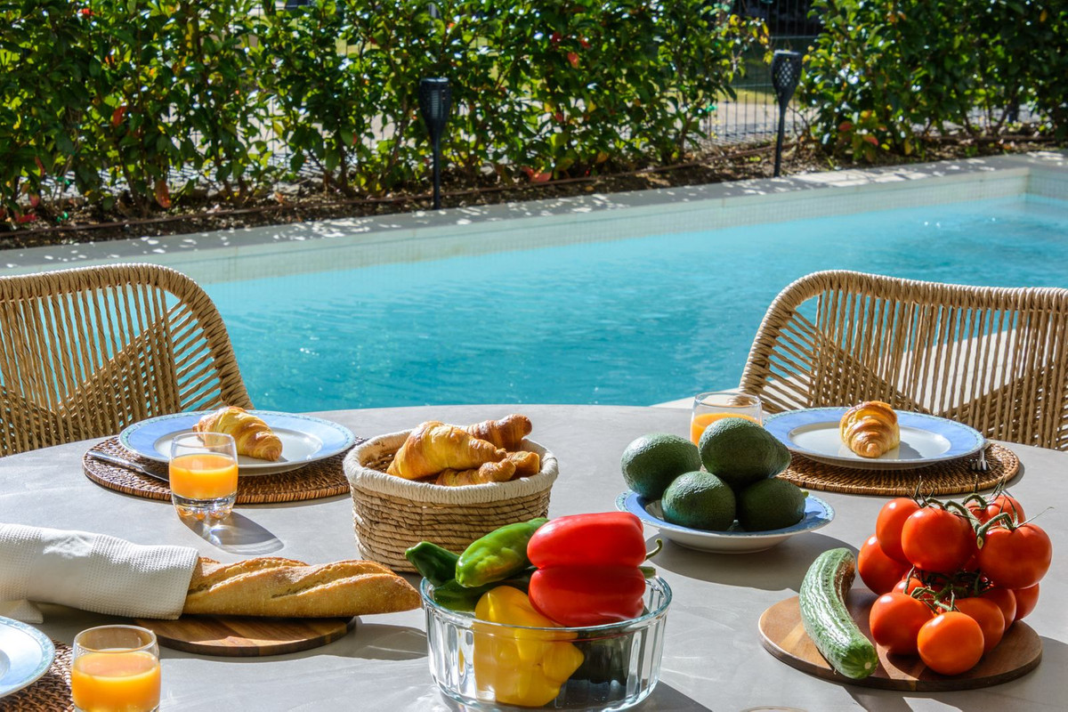 Se vende Apartamento Planta Baja de 3 dormitorios en Costa Del Sol, Málaga, España