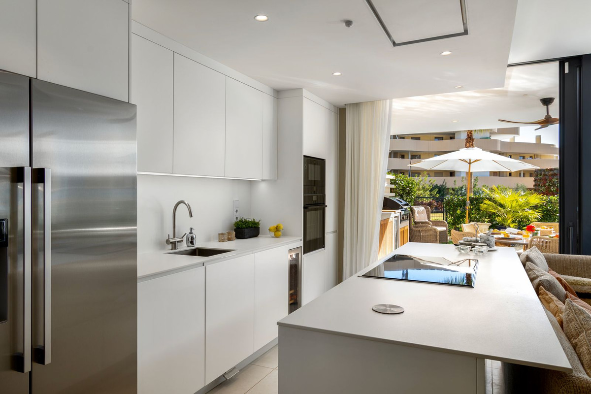 Se vende Apartamento Planta Baja de 3 dormitorios en Costa Del Sol, Málaga, España