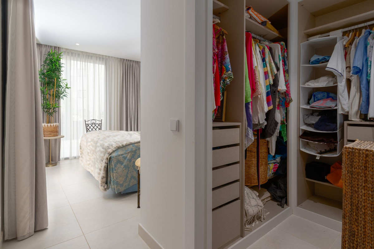 Se vende Apartamento Planta Baja de 3 dormitorios en Costa Del Sol, Málaga, España