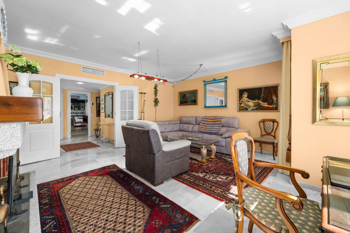 3 Bed Apartment for sale in Mijas Costa Del Sol, Málaga, Spain