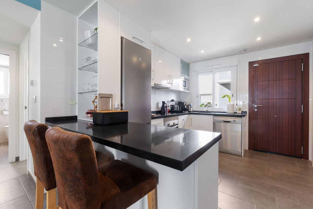 Se vende Apartamento Planta Baja de 2 dormitorios en Costa Blanca, Alicante, España