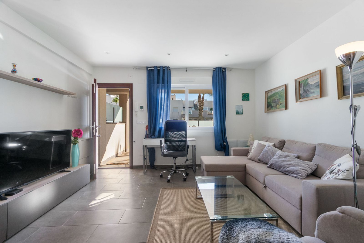 Se vende Apartamento Planta Baja de 2 dormitorios en Costa Blanca, Alicante, España