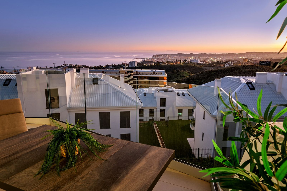 3 Bed Apartment for sale in Higueron Costa Del Sol, Málaga, Spain