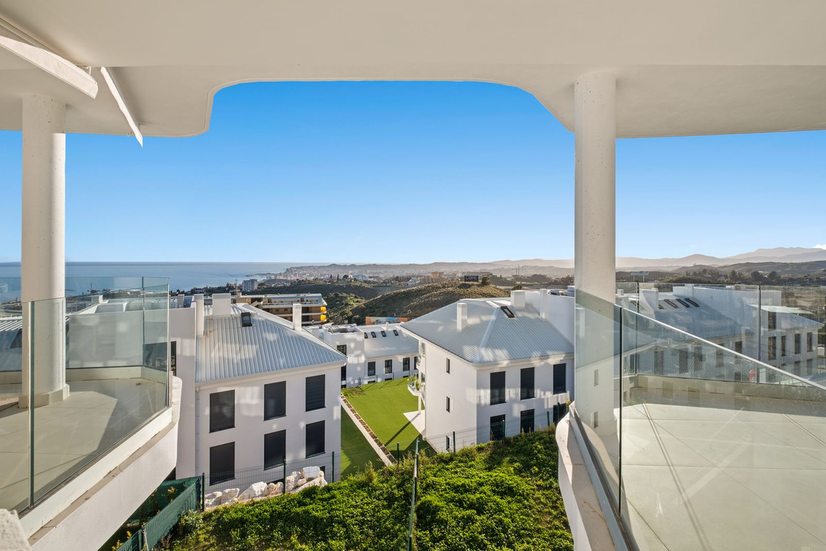 3 Bed Apartment for sale in Higueron Costa Del Sol, Málaga, Spain
