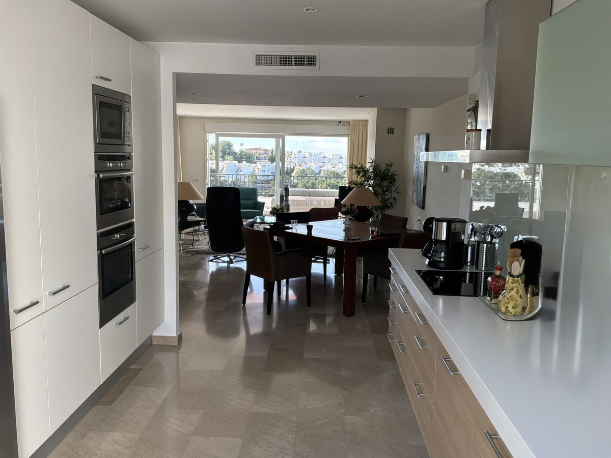 3 Bed Apartment for sale in Torrequebrada Costa Del Sol, Málaga, Spain