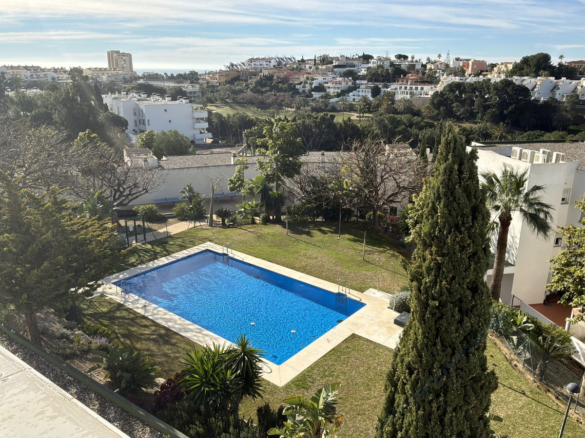 3 Bed Apartment for sale in Torrequebrada Costa Del Sol, Málaga, Spain