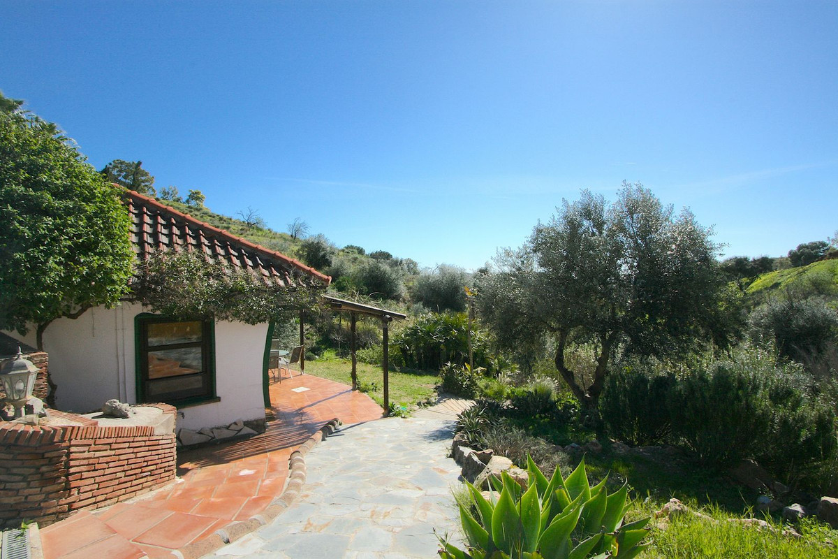 Se vende Finca - Cortijo de 8 dormitorios en Costa Del Sol, Málaga, España
