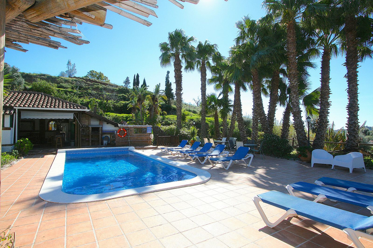 Se vende Finca - Cortijo de 8 dormitorios en Costa Del Sol, Málaga, España