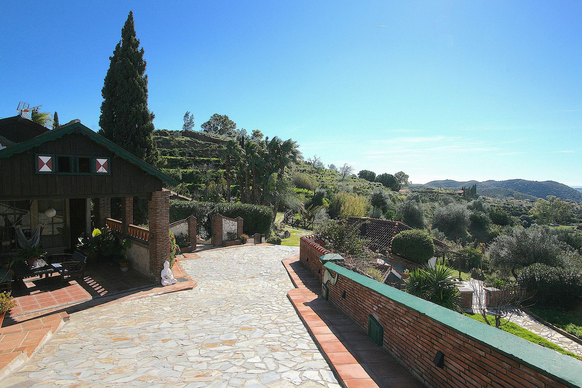 Se vende Finca - Cortijo de 8 dormitorios en Costa Del Sol, Málaga, España