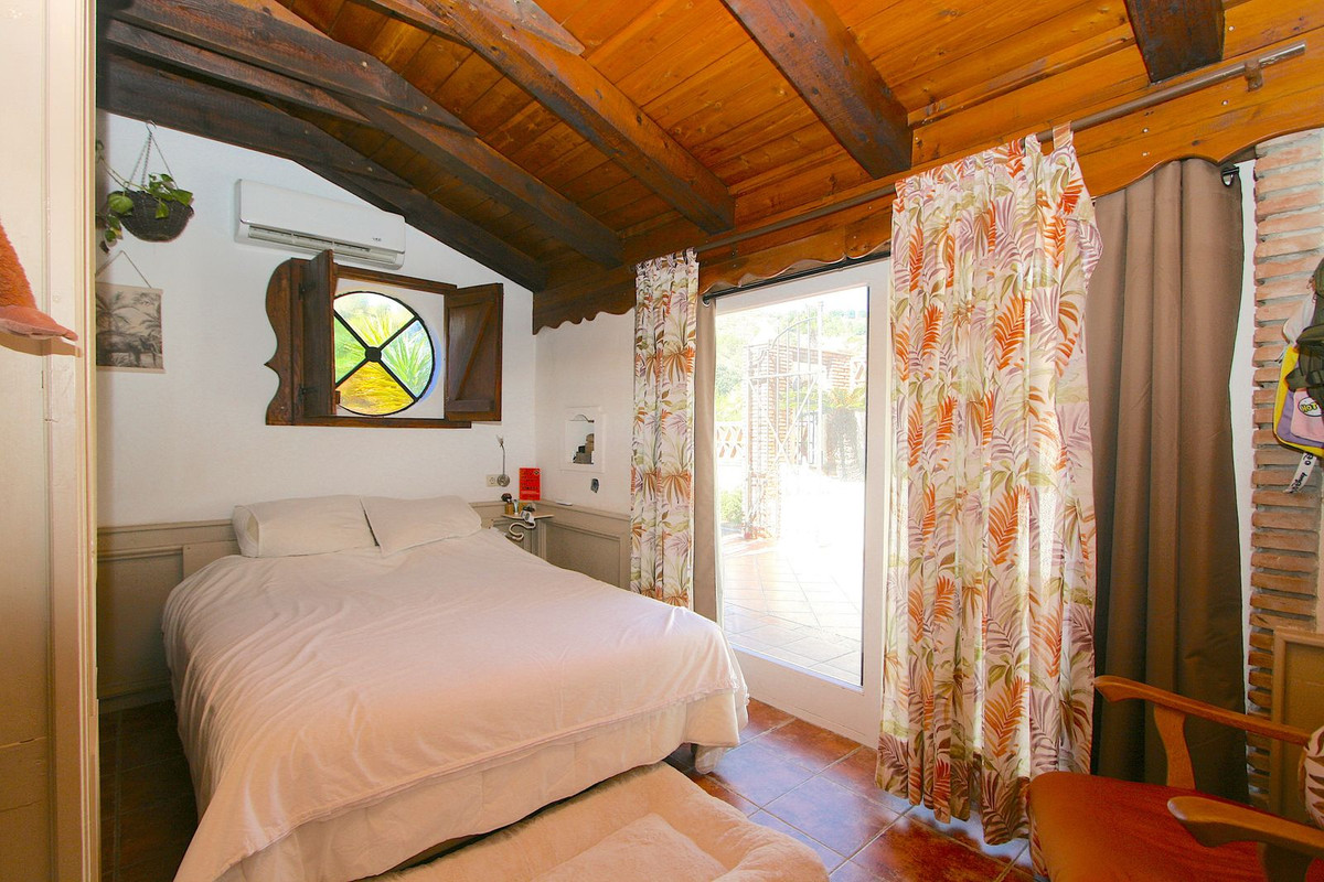 Se vende Finca - Cortijo de 8 dormitorios en Costa Del Sol, Málaga, España