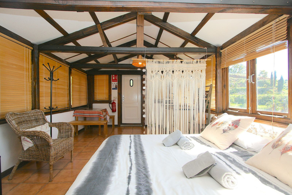 Se vende Finca - Cortijo de 8 dormitorios en Costa Del Sol, Málaga, España