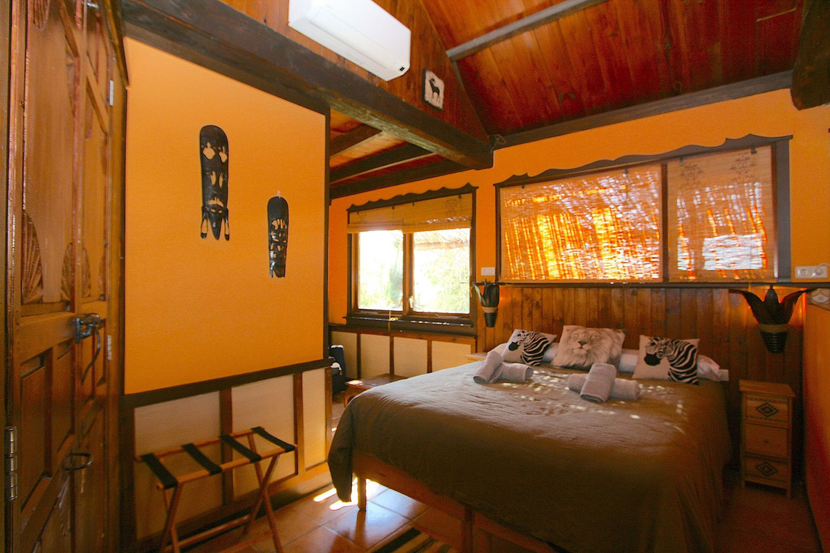 Se vende Finca - Cortijo de 8 dormitorios en Costa Del Sol, Málaga, España