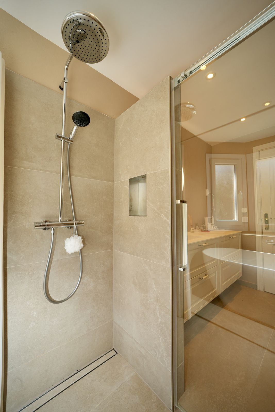 Se vende Villa - Chalet de 5 dormitorios en Costa Del Sol, Málaga, España