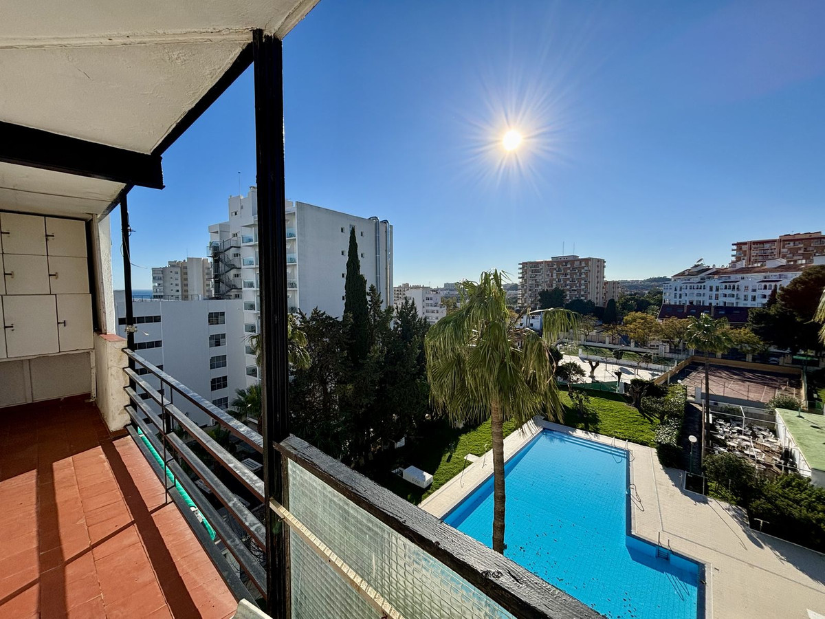 Se vende Apartamento Planta Media de 2 dormitorios en Costa Del Sol, Málaga, España