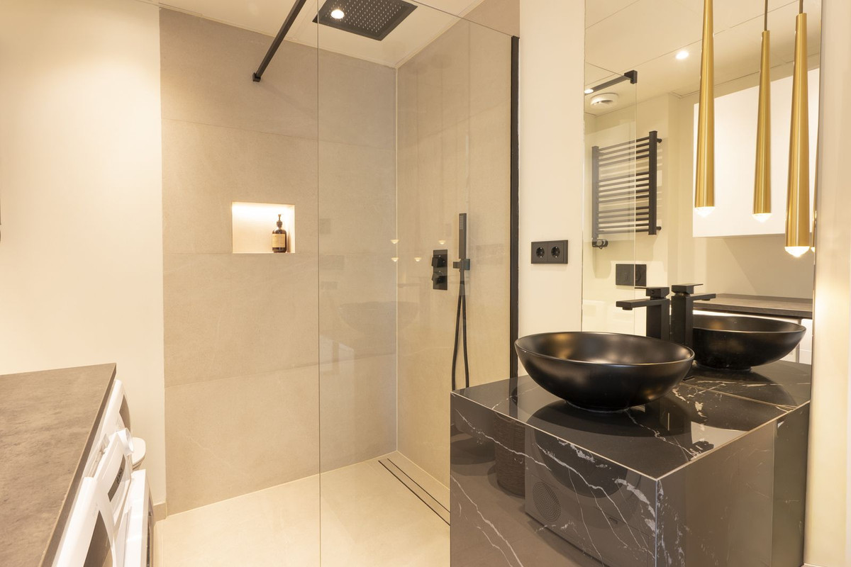 3 Bed Apartment for sale in Benahavís Costa Del Sol, Málaga, Spain